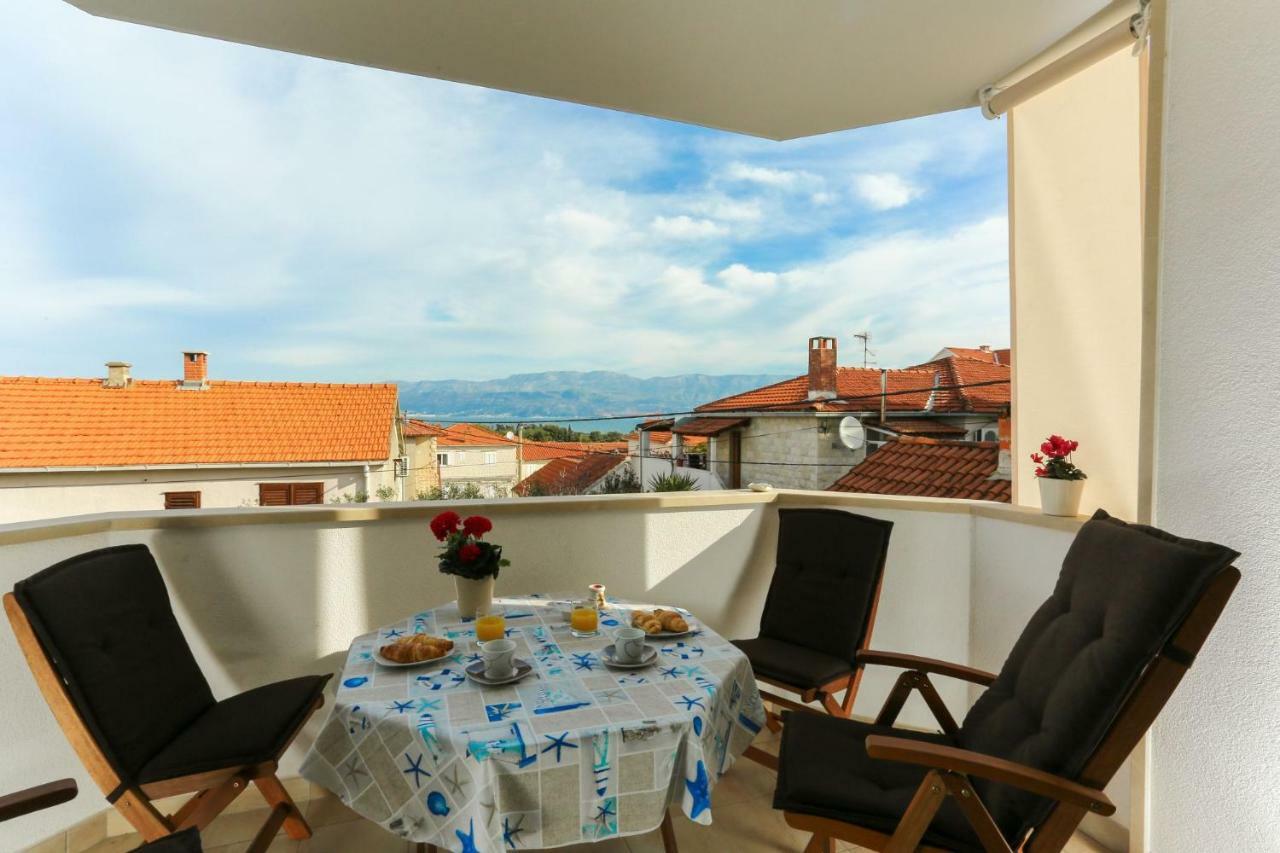 Amazing Luxury 4Star Apartment Laura Supetar Eksteriør bilde