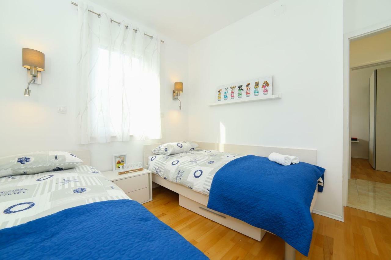 Amazing Luxury 4Star Apartment Laura Supetar Eksteriør bilde