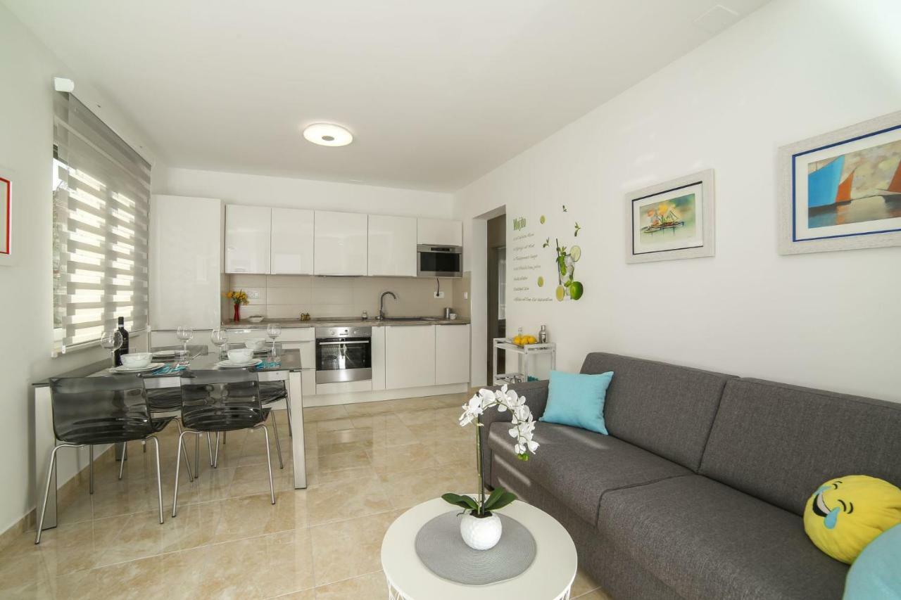 Amazing Luxury 4Star Apartment Laura Supetar Eksteriør bilde