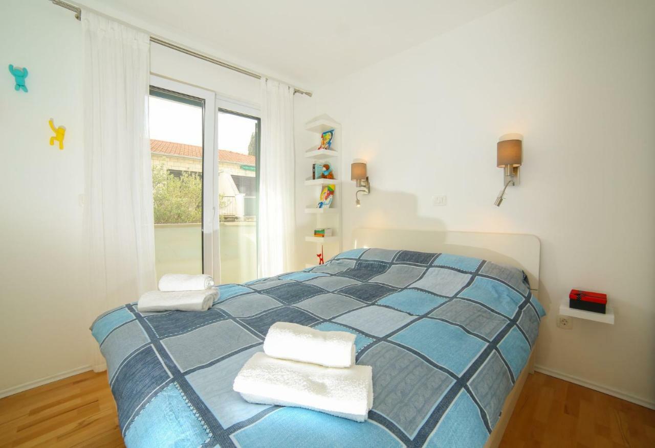 Amazing Luxury 4Star Apartment Laura Supetar Eksteriør bilde