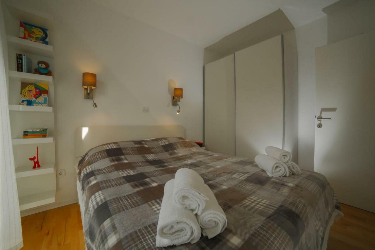 Amazing Luxury 4Star Apartment Laura Supetar Eksteriør bilde